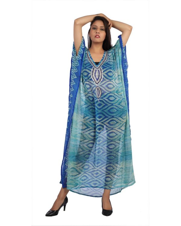 Vestido largo azul caqui adornado con largo kaftan